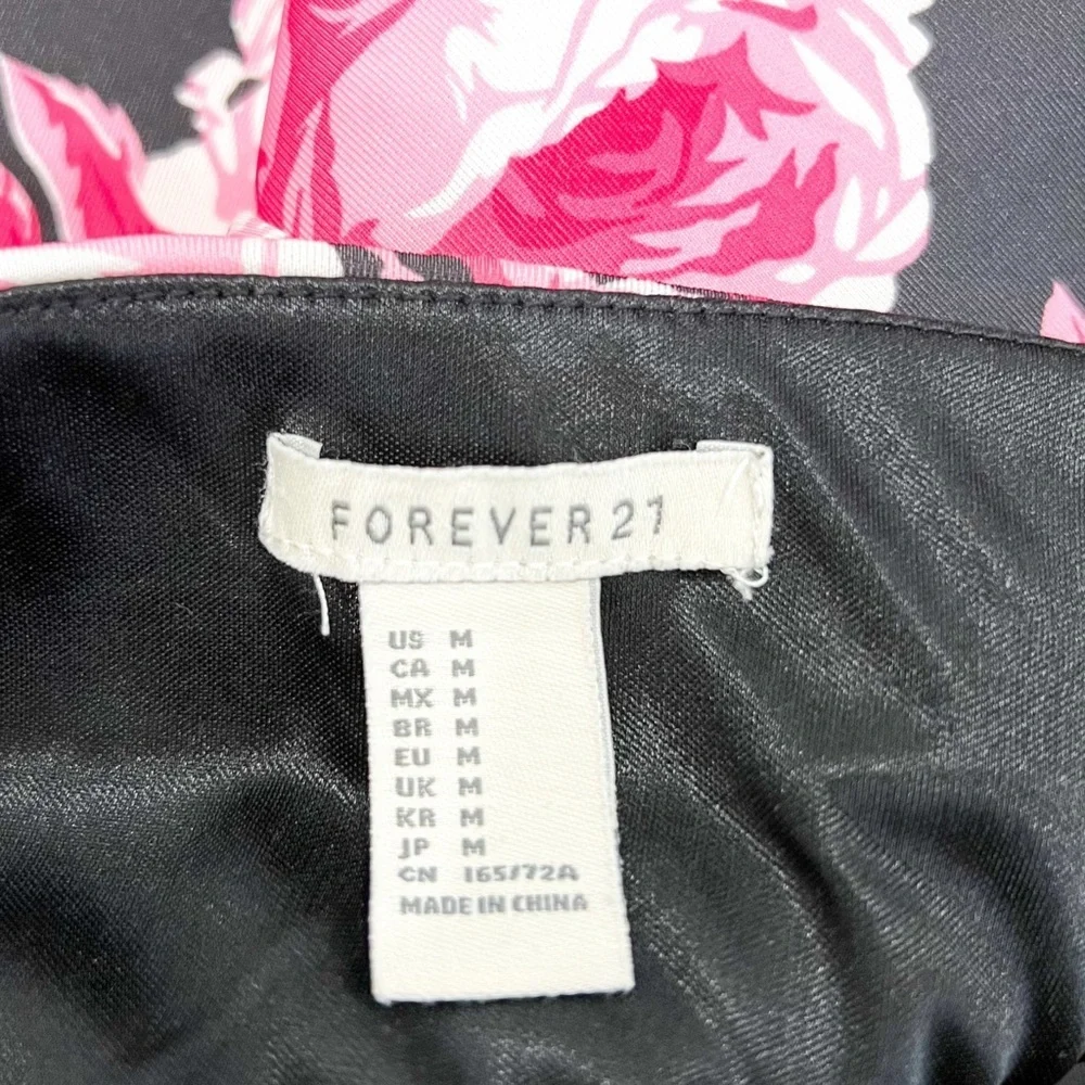 FOREVER 21 Black & Pink Floral Rose Mini Skirt (Sz M)